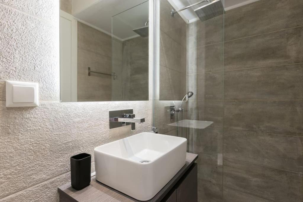 Apartment Academy Elegant #301 / Stunning Terrace