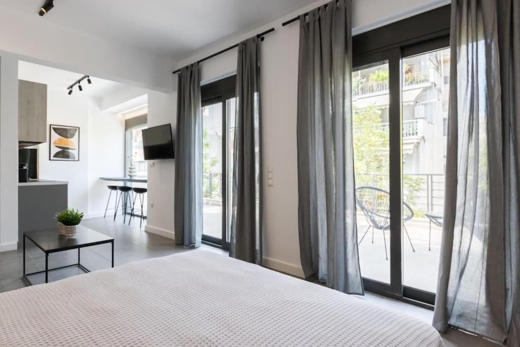 Academy Elegant #301 / Stunning Terrace