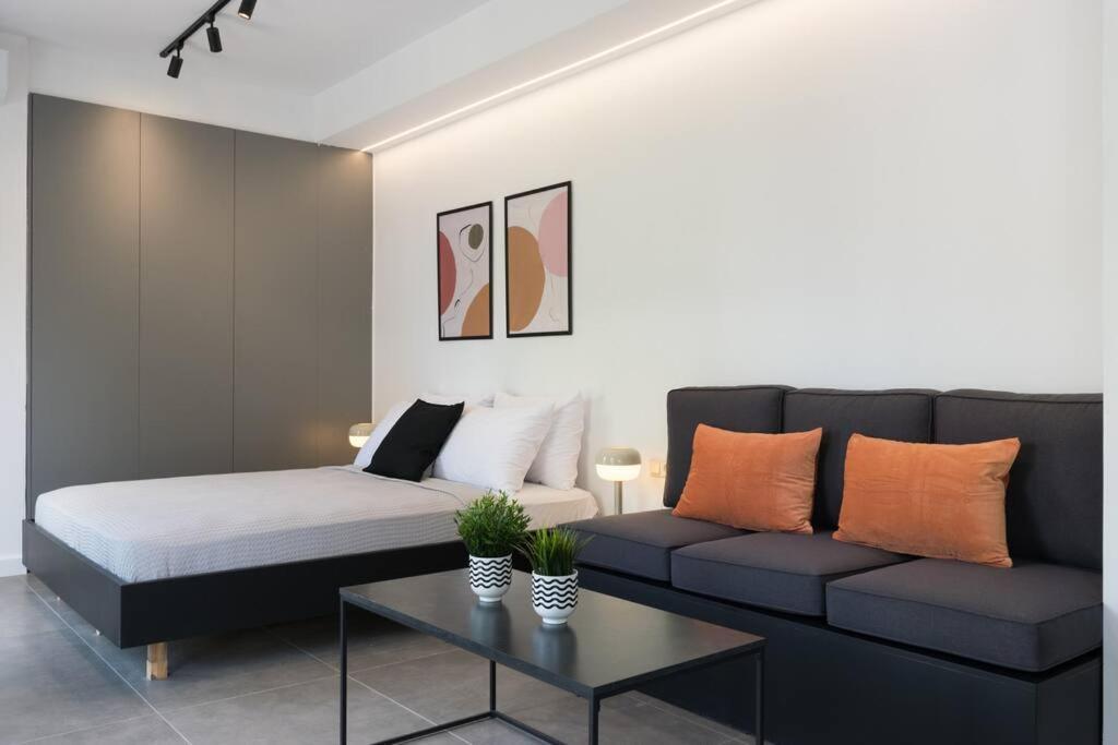 Academy Elegant #301 / Stunning Terrace Apartment *