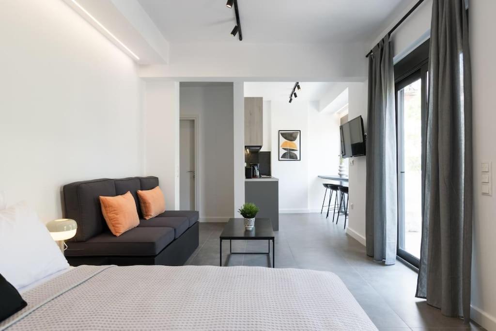 Academy Elegant #301 / Stunning Terrace * Athen