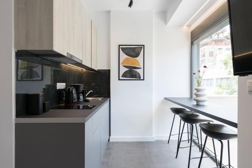 Academy Elegant #301 / Stunning Terrace *